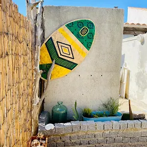 https://maisonnette-35m-de-la-plage-de-la-capte-hyres.fr-provencehotel.com